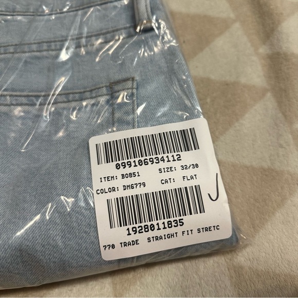 J crew 770™ Straight-fit stretch jean in seven-year wash - Picture 5 of 5